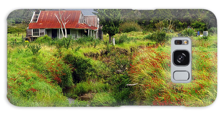 Farmhouse Galaxy Case featuring the photograph Homestead - New Zealand by Kenneth Lane Smith