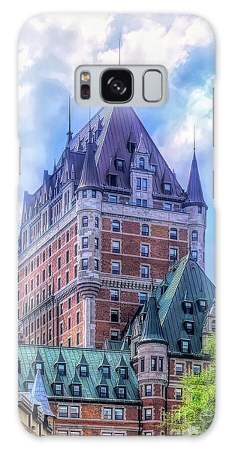 Le Chateau Frontenac Galaxy Case featuring the photograph Majestic - Le Chateau Frontenac by Amy Dundon