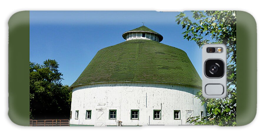 Barn Galaxy Case featuring the photograph Midwest Round Barn by Linda Brittain