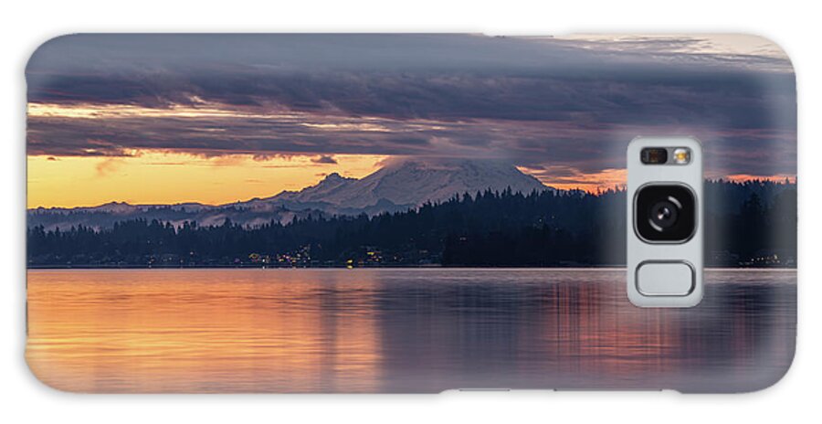 Landscape Galaxy Case featuring the photograph Peaceful daybreak at Lake Washington and Mount Rainier by EZ Lorenz Imagery