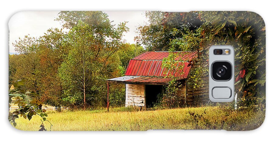 Red Roof Barn In Greenville County South Carolina Galaxy Case featuring the photograph Red Roof Barn In Greenville County South Carolina by Bellesouth Studio