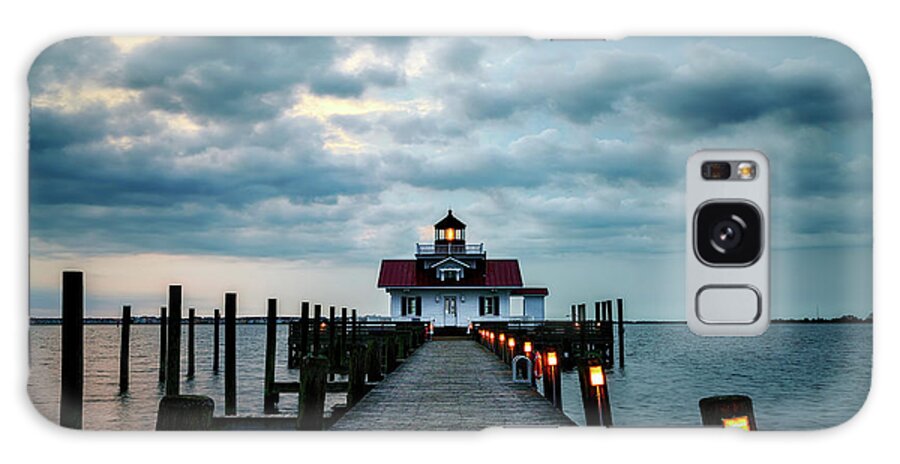 North Carolina Galaxy Case featuring the photograph Roanoke Marshes Lighthouse by Rick Berk