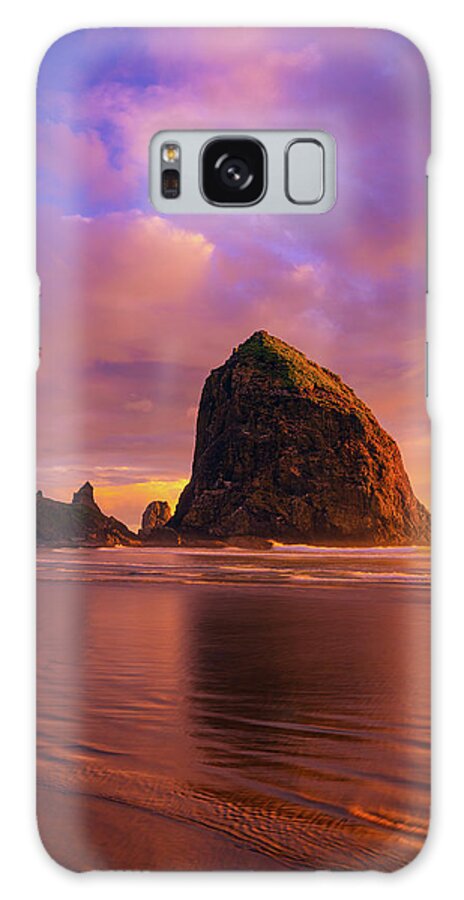 Haystack Rock Galaxy Case featuring the photograph Sunset at Haystack Rock by Kevin Schwalbe