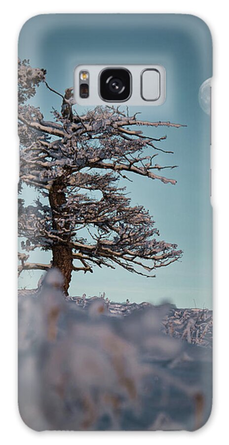 Landscape Galaxy Case featuring the photograph To the moon by Thomas Nay