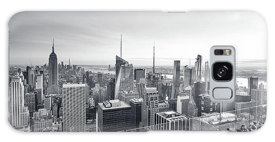 New York Galaxy Case featuring the photograph Top Of The Rock People by Alberto Zanoni