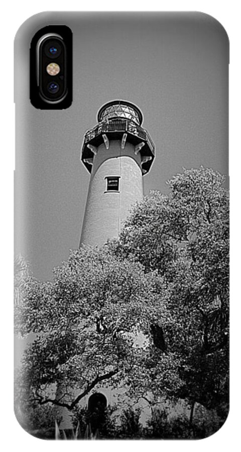 Jupiter iPhone X Case featuring the photograph Jupiter Lighthouse #2 by Christopher Perez