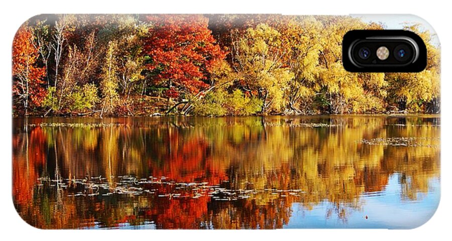 Horn Pond iPhone X Case featuring the photograph Autumn at Horn Pond by Joe Faherty