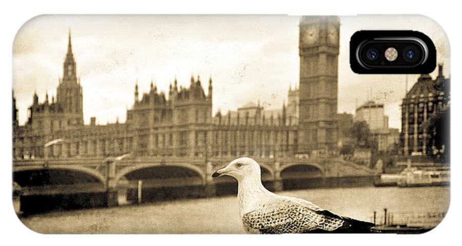 Pictorial iPhone X Case featuring the photograph Big Ben and the Seagull by Jennifer Wright