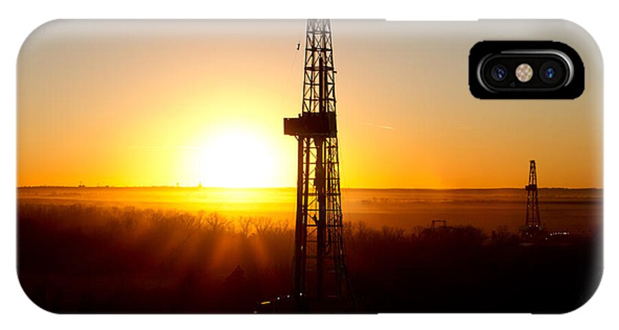 Oil Rig iPhone X Case featuring the photograph Cac001-177 by Cooper Ross