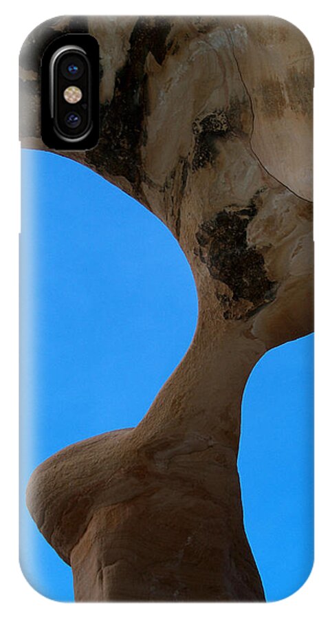 Grand Staircase-escalante Nm iPhone X Case featuring the photograph Devil's Garden-Metate Arch 006 by JustJeffAz Photography