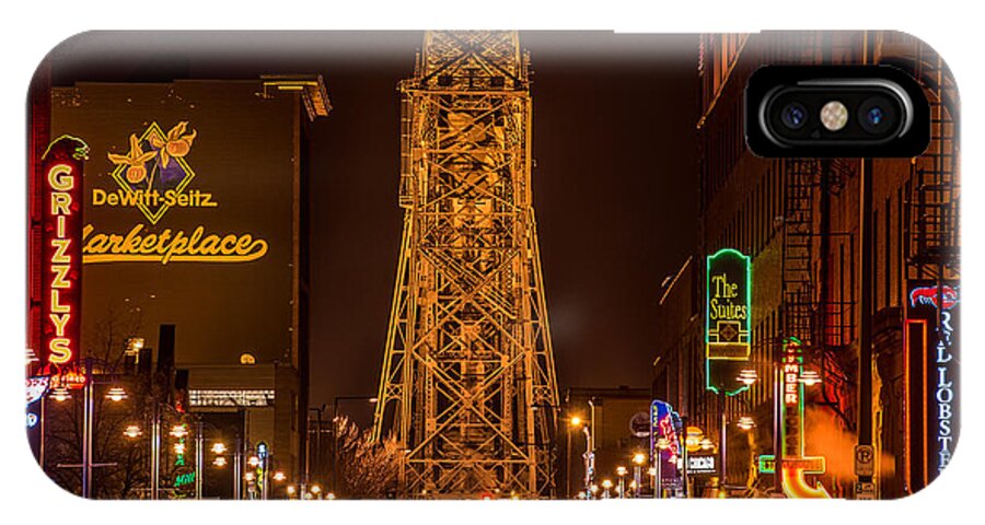 Duluth Lake Avenue iPhone X Case featuring the photograph Duluth Lake Avenue by Paul Freidlund