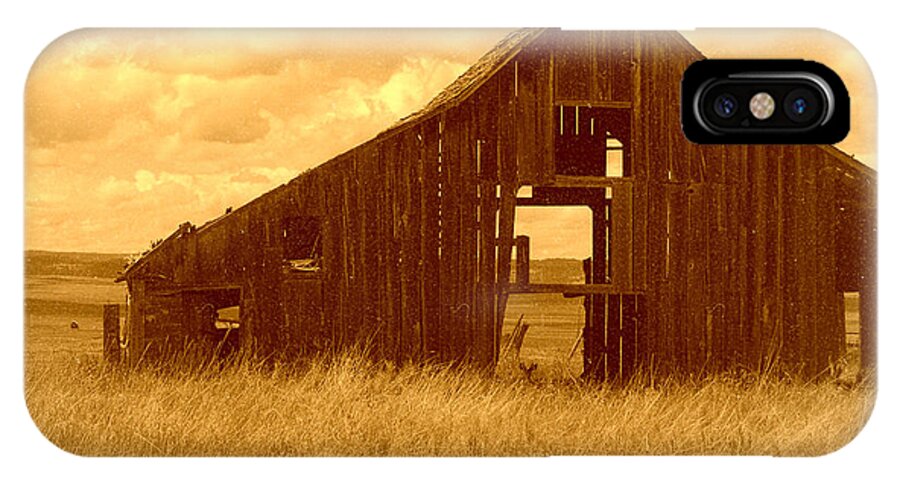 Oregon iPhone X Case featuring the photograph Forgotten by Terry Holliday