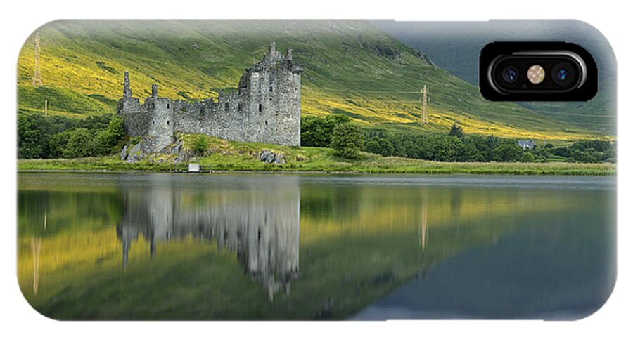 Sunrise iPhone X Case featuring the photograph Kilchurn Castle at Sunrise by Stephen Taylor