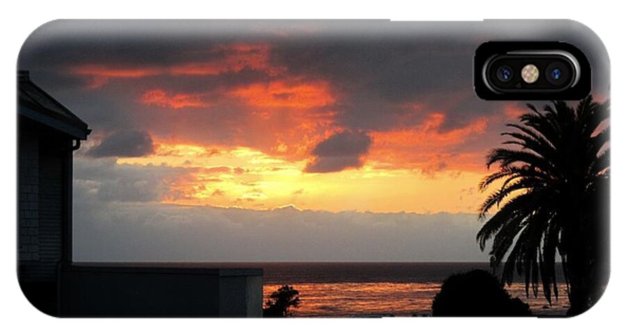 Laguna Beach Sunset iPhone X Case featuring the photograph Laguna Beach Sunset 2 by Dan Twyman