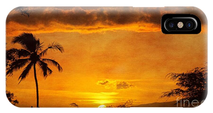 Kihei iPhone X Case featuring the photograph Maui sunset dream by Peggy Hughes