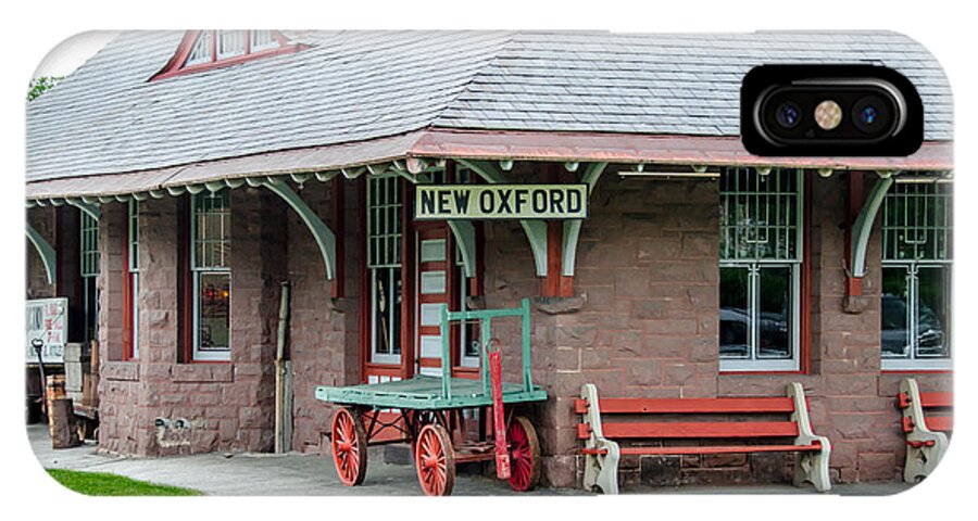 Guy Whiteley Photography iPhone X Case featuring the photograph New Oxford Depot 2559 by Guy Whiteley