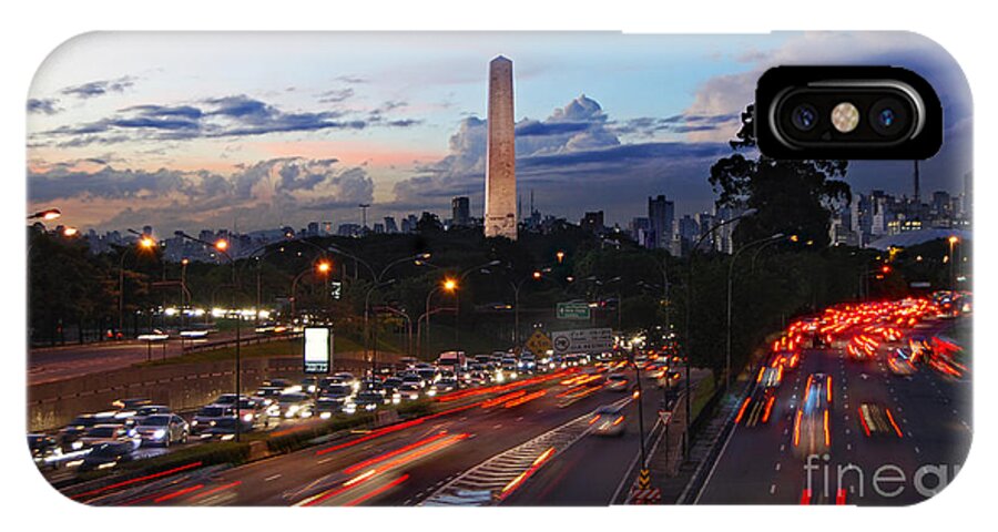 Sao Paulo iPhone X Case featuring the photograph Sao Paulo skyline - Ibirapuera by Carlos Alkmin