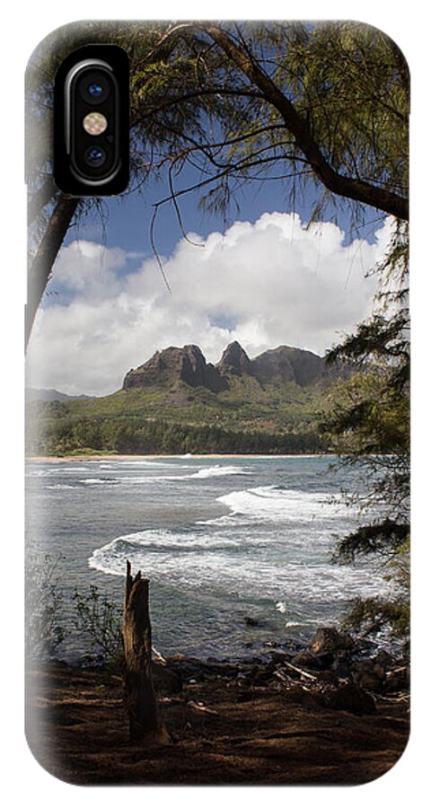 Kauai iPhone X Case featuring the photograph Sleeping Giant by Suzanne Luft