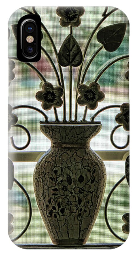 Vase iPhone X Case featuring the photograph The vase by Bonnie Willis