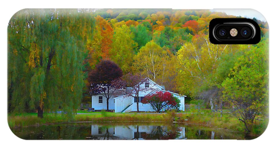 Horizon Image iPhone X Case featuring the photograph Vermont House in Full Autumn by Joan Reese