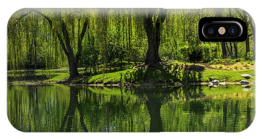 Usa iPhone X Case featuring the photograph Willows weep into their reflection by LeeAnn McLaneGoetz McLaneGoetzStudioLLCcom