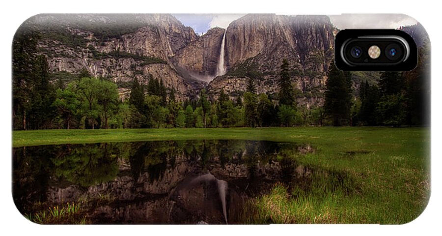 Cooks Meadow iPhone X Case featuring the photograph Majestic Reflections by Sue Karski