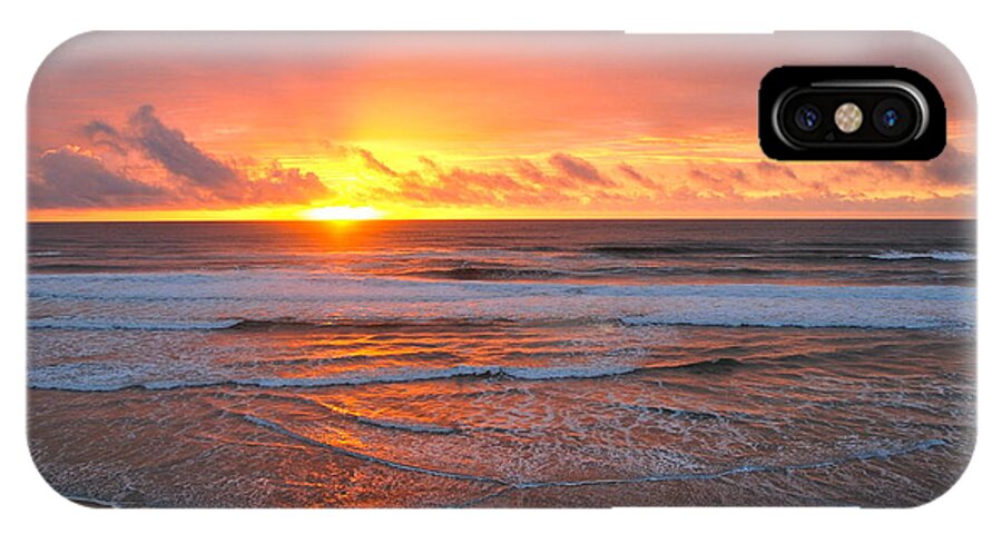 Sunset iPhone X Case featuring the photograph Pacific Sunset by Eric Tressler