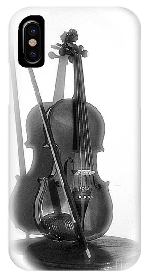 Black And White Photography iPhone X Case featuring the photograph Solo Performance by Sue Stefanowicz