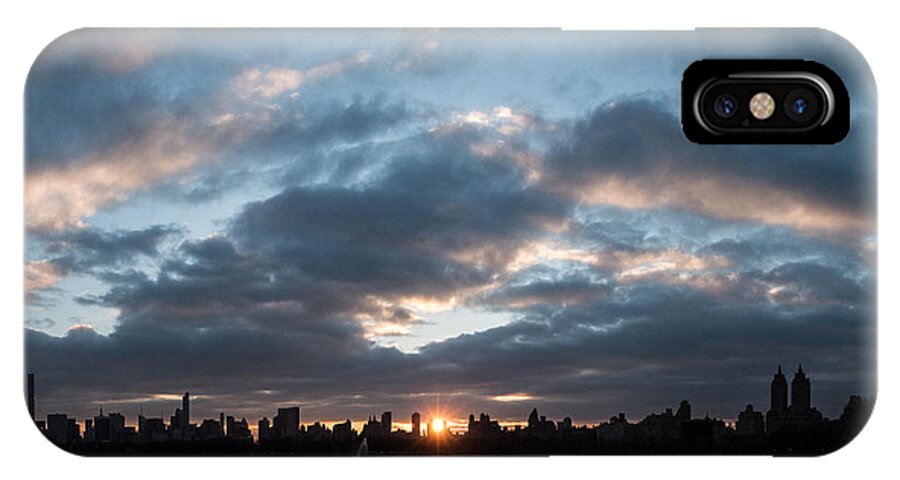 Central Park iPhone X Case featuring the photograph A Manhattan Sunset by Cornelis Verwaal
