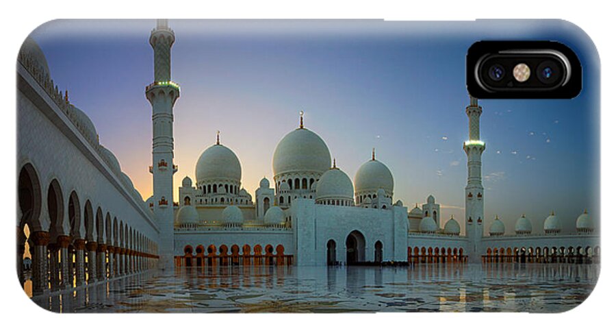 Abu Dhabi Grand Mosque iPhone X Case featuring the photograph Abu Dhabi Grand Mosque by Ian Good
