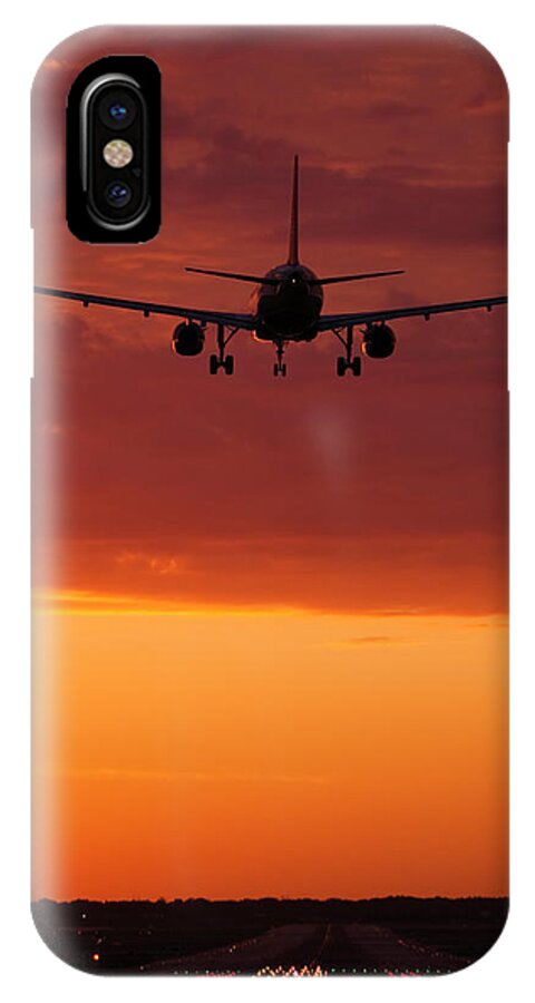 Plane iPhone X Case featuring the photograph Arriving at Day's End by Andrew Soundarajan