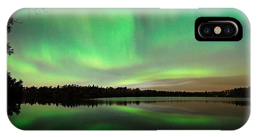 Aurora Borealis iPhone X Case featuring the photograph Aurora over Tofte Lake by Larry Ricker