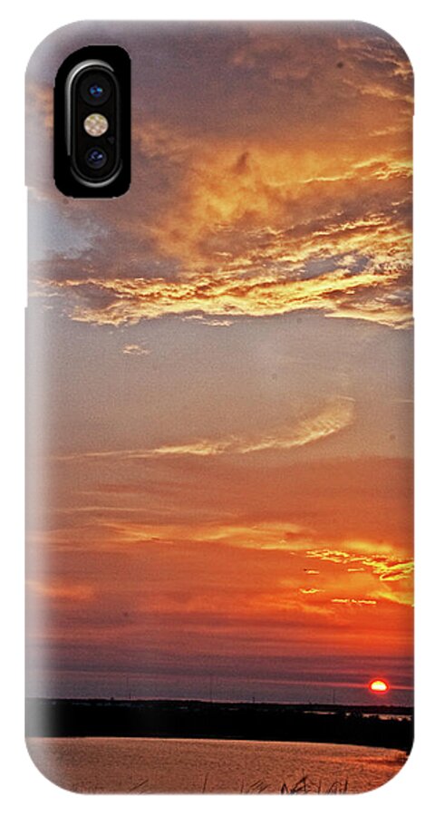 Sunset iPhone X Case featuring the photograph Bay Sunset by David Campbell