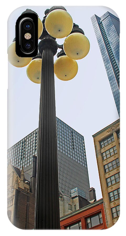 Lampost iPhone X Case featuring the photograph Chicago Lampost by Cheryl Del Toro