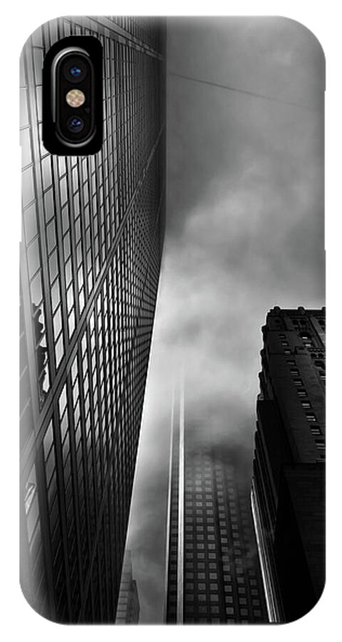Brian Carson iPhone X Case featuring the photograph Downtown Toronto Fogfest No 4 by Brian Carson