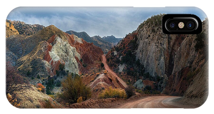 Grand Staircase Escalante National Monument iPhone X Case featuring the photograph Grand Staircase Escalante Road by Gary Warnimont