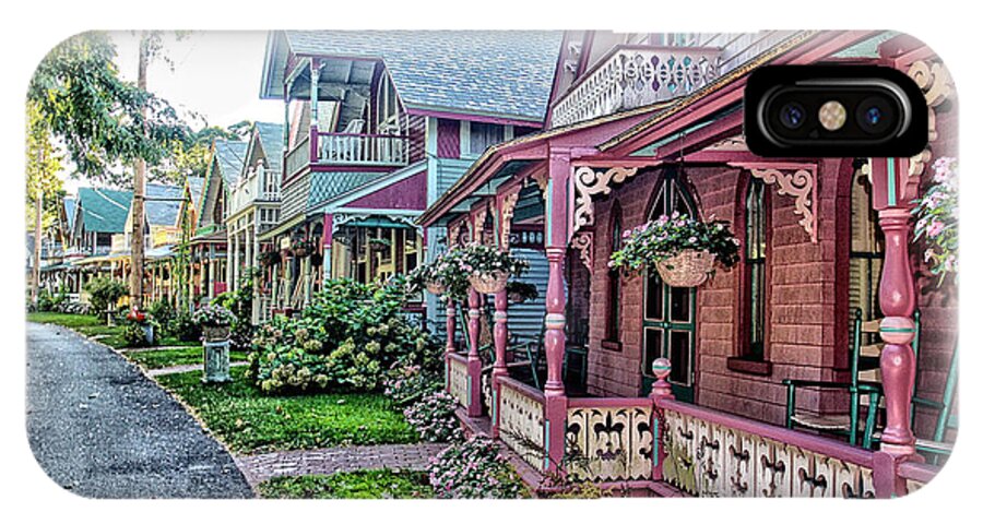 Martha�s Vineyard iPhone X Case featuring the photograph Gingerbread Row by Constantine Gregory