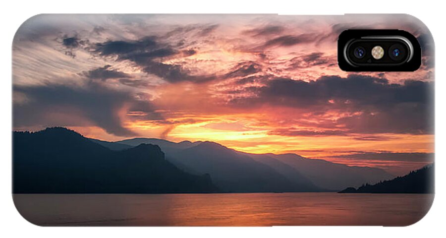 Columbia River Gorge iPhone X Case featuring the photograph Last Light - Wide by Jon Ares