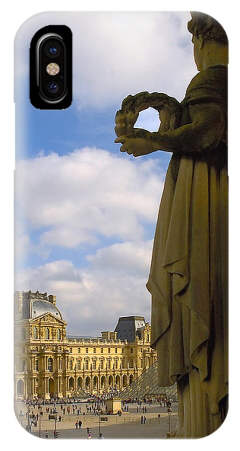 Paris France iPhone X Case featuring the photograph Musee du Louvre by Mick Burkey