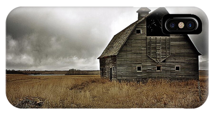 Old Barn iPhone X Case featuring the photograph Old Barn by Linda Bianic