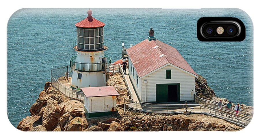 Point Reyes Lighthouse iPhone X Case featuring the photograph Point Reyes Lighthouse II by Suzanne Gaff