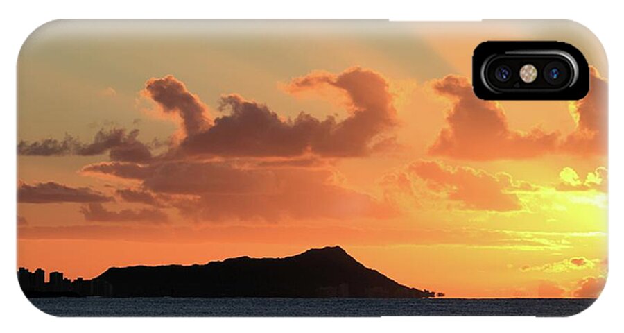 Photosbymch iPhone X Case featuring the photograph Rays over Diamond Head by M C Hood