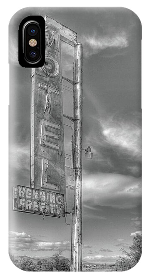 Sign iPhone X Case featuring the photograph Signage Henning Motel Rte. 66 by Douglas Settle