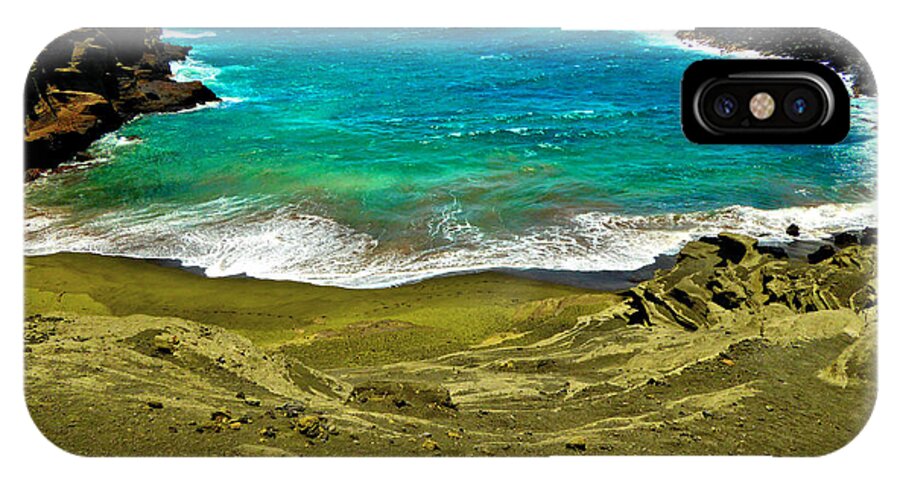 Big Island iPhone X Case featuring the photograph Green Sand Beach by John Bauer