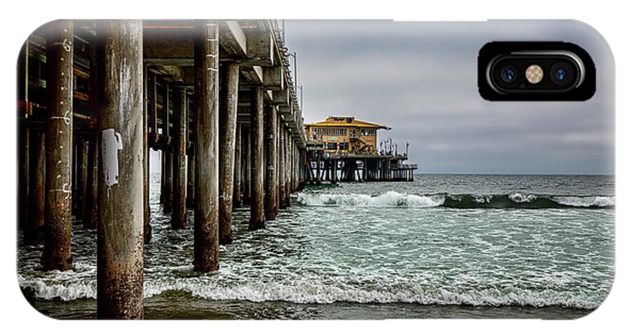 Santa Monica Pier iPhone X Case featuring the photograph Mariasol On The Pier 2 by Gene Parks