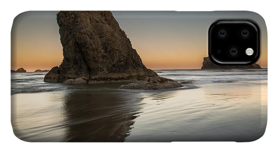 Bandon iPhone 11 Case featuring the photograph Last Day at Bandon by Tim Bryan