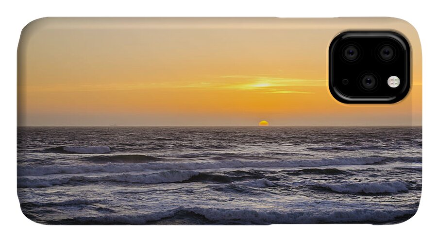 San Francisco iPhone 11 Case featuring the photograph Ocean Beach Sunset by Spencer Hughes