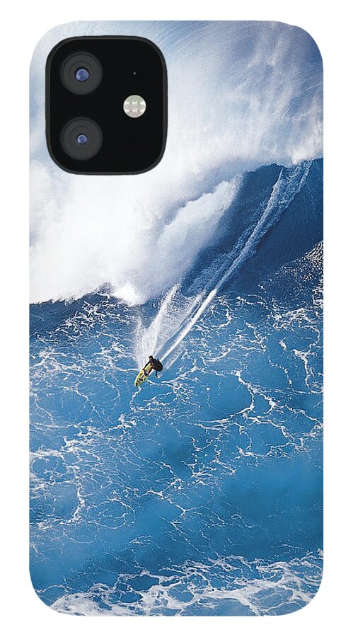  Sea iPhone 12 Case featuring the photograph Grace Under Pressure by Sean Davey