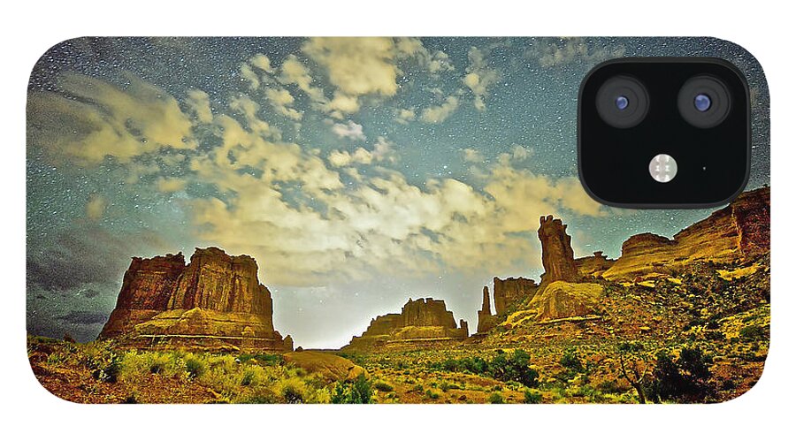 Arches National Park iPhone 12 Case featuring the photograph A Wondrous Night by Don Mercer