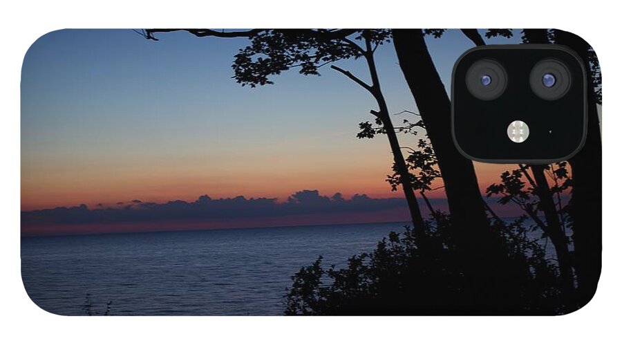 Lake Erie iPhone 12 Case featuring the photograph Sunset view by Yvonne M Smith